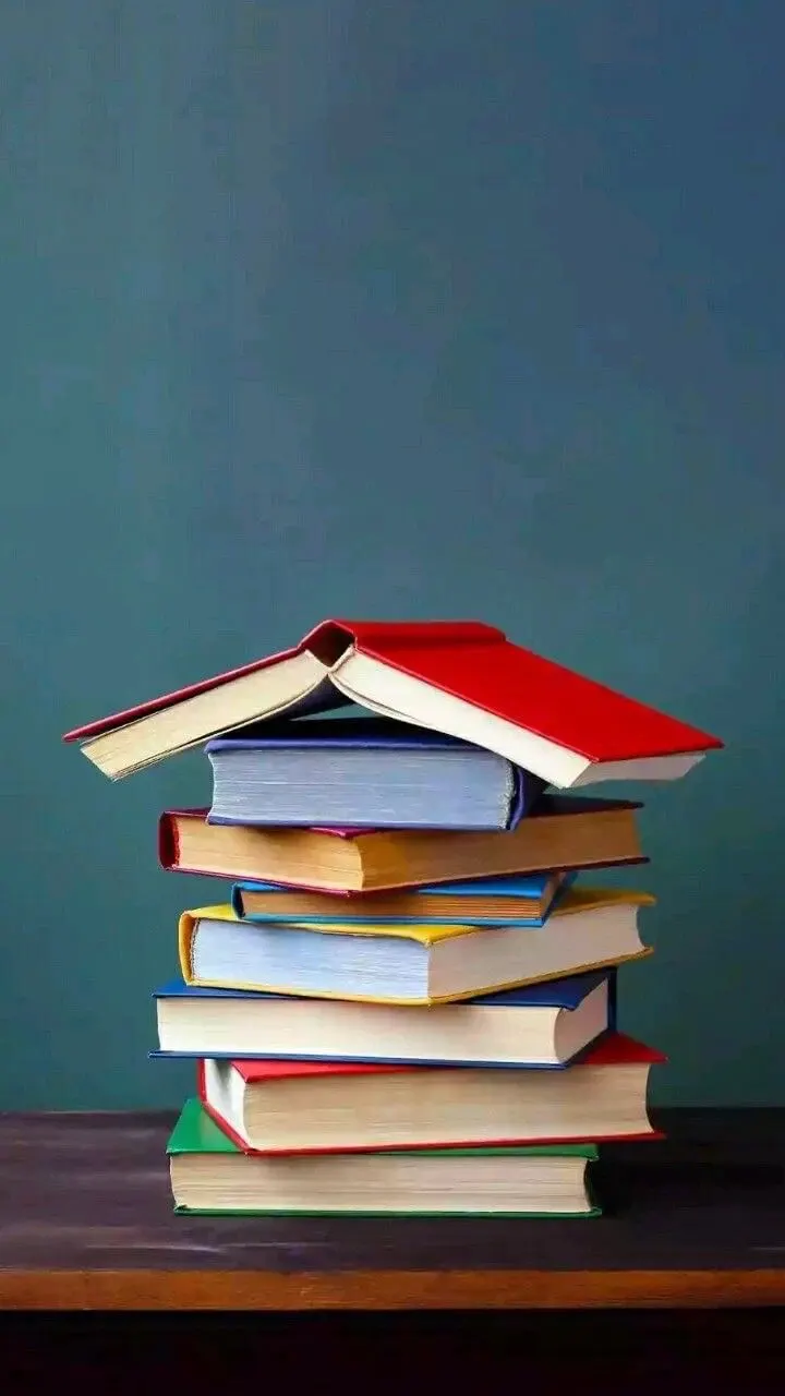 برگزاری جلسه کتابخوانی دوشنبه هر هفته